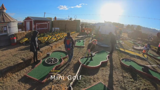 Mini Golf Put Put Golfing